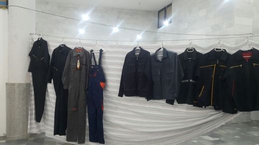 تولید کننده تخصصی لباسکار ایمنی و صنعتی