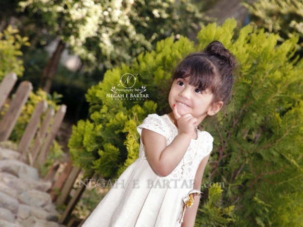 عکس کودک در فضای باز