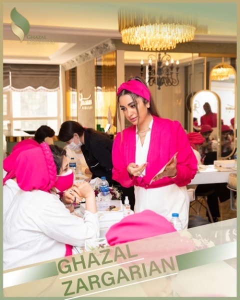 آموزش هاشور ابرو در آکادمی غزل زرگریان